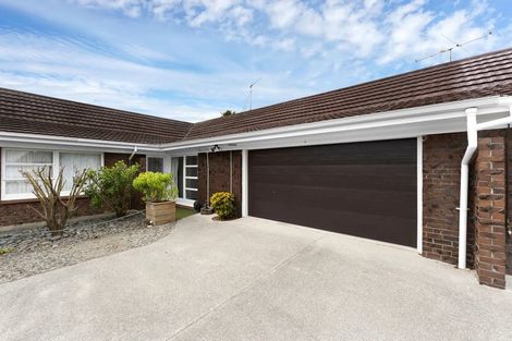 Photo of property in 2/56 Great South Road, Papatoetoe, Auckland, 2025
