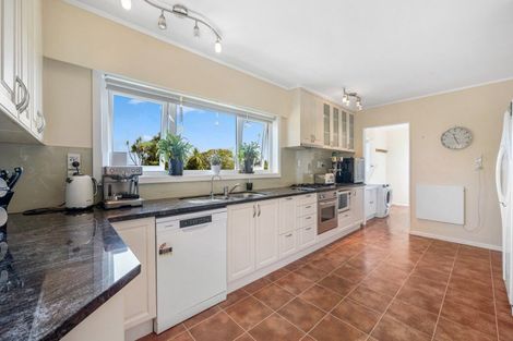 Photo of property in 65 O'halloran Road, Howick, Auckland, 2014