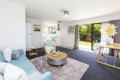 Photo of property in 1/21 Roband Crescent, Brown Owl, Upper Hutt, 5018