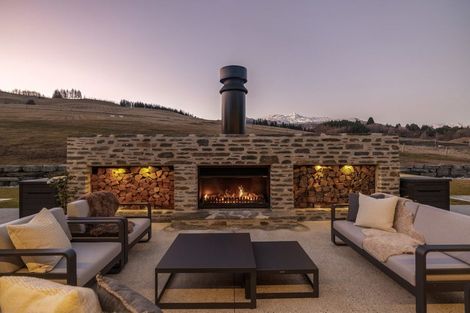 Photo of property in 38 Station Rise, Dalefield, Queenstown, 9371