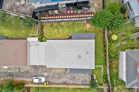 Photo of property in 2/11 Longreach Drive, Sunnyvale, Auckland, 0612