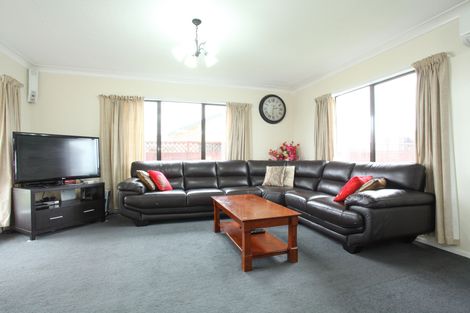 Photo of property in 7 Rosehill Place, Nawton, Hamilton, 3200