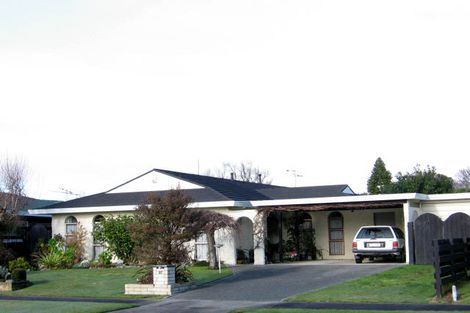 Photo of property in 27 Kentucky Way, Awapuni, Palmerston North, 4412