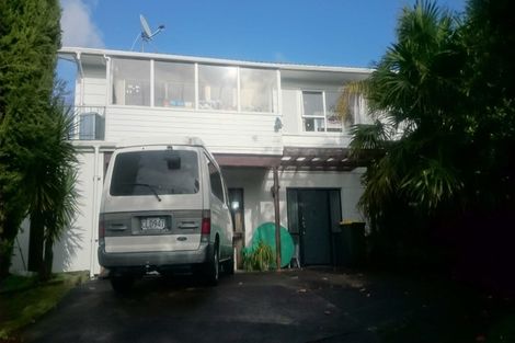 Photo of property in 1 Malters Place, Browns Bay, Auckland, 0630