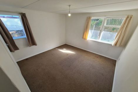 Photo of property in 195 Sievers Grove, Cannons Creek, Porirua, 5024