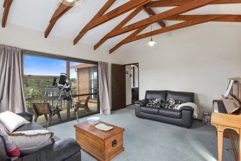 Photo of property in 6 Hogan Place, Fairfield, Dunedin, 9018