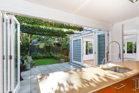 Photo of property in 24 Hepburn Street, Freemans Bay, Auckland, 1011