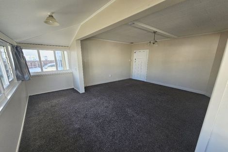 Photo of property in 143 Rongotai Road, Kilbirnie, Wellington, 6022