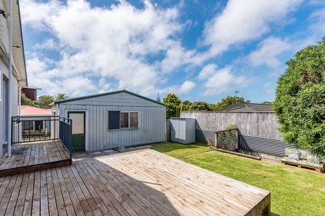 Photo of property in 33 Martin Road, Paraparaumu Beach, Paraparaumu, 5032