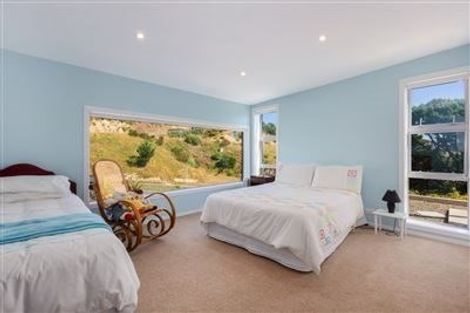 Photo of property in 3 Eglinton Close, Aotea, Porirua, 5024