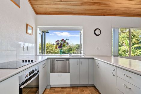 Photo of property in 217b Parkhurst Road, Parakai, 0830