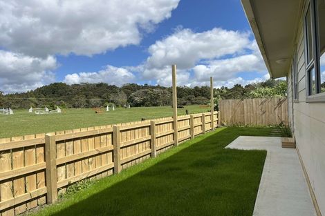 Photo of property in 35 Tabitha Crescent, Henderson, Auckland, 0612