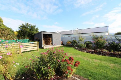 Photo of property in 5 Chisholm Place, Carterton, 5713