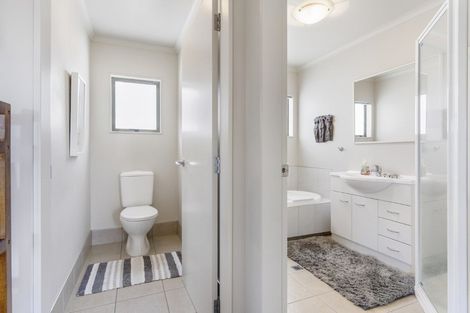 Photo of property in 117 Bruce Wallace Place, Whangamata, 3620