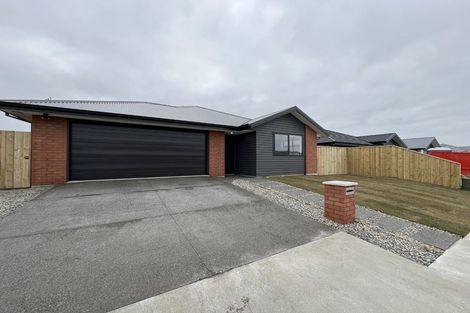 Photo of property in 35 Cousins Street, Woodend, 7691