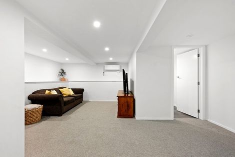 Photo of property in 9a Bretton Terrace, Hillcrest, Hamilton, 3216
