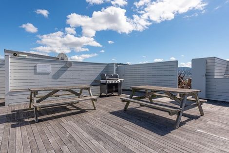 Photo of property in Trinity Apartments, 402/19 College Street, Te Aro, Wellington, 6011