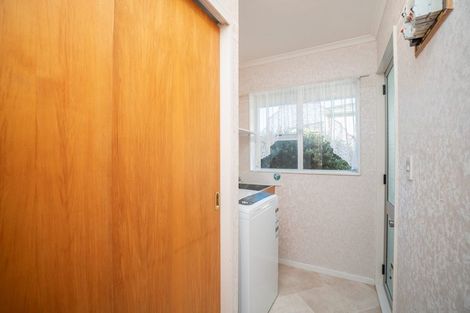 Photo of property in 8 Edgecombe Court, Roslyn, Palmerston North, 4414