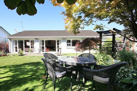 Photo of property in 30 Cruickshank Crescent, Rosedale, Invercargill, 9810