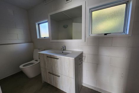 Photo of property in 15 Beeche Place, Birkdale, Auckland, 0626