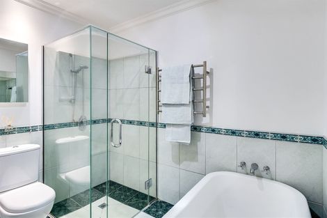 Photo of property in 20 Avenue Road, Greenmeadows, Napier, 4112