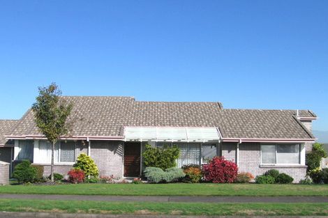 Photo of property in 19 Currell Way, Somerville, Auckland, 2014