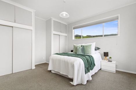 Photo of property in 22 Ngatitoa Street, Tawa, Wellington, 5028