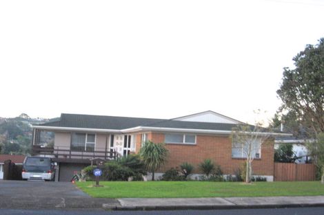 Photo of property in 20 Lynmore Drive, Hillpark, Auckland, 2102