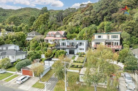 Photo of property in 27 Wyndrum Avenue, Waterloo, Lower Hutt, 5011