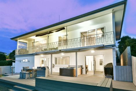 Photo of property in 972 Whangaparaoa Road, Manly, Whangaparaoa, 0930