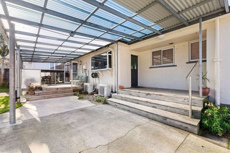 Photo of property in 83 Broadway, Stratford, 4332