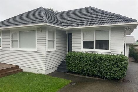 Photo of property in 41 Farquhar Road, Glendene, Auckland, 0602