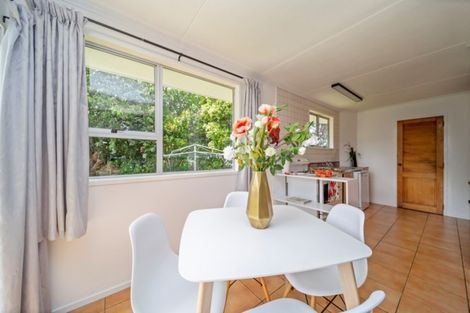 Photo of property in 16 Oleander Place, Bell Block, New Plymouth, 4312