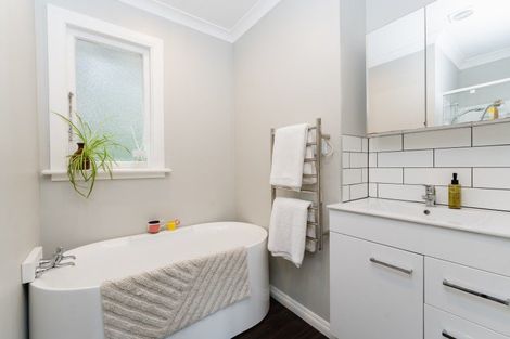 Photo of property in 2a Watson Street, Green Island, Dunedin, 9018