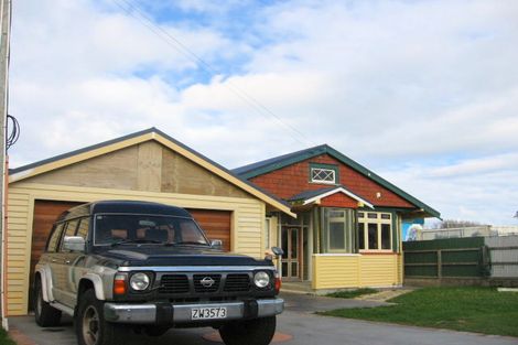 Photo of property in 1 Whites Line West, Woburn, Lower Hutt, 5010