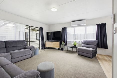 Photo of property in 1/17 Atherfold Crescent, Greenmeadows, Napier, 4112