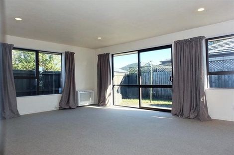 Photo of property in 1/271 Wairakei Road, Bryndwr, Christchurch, 8053