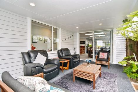 Photo of property in 26 Pounamu Place, Pegasus, 7612