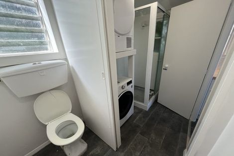 Photo of property in 8 Doctors Common, Mount Victoria, Wellington, 6011