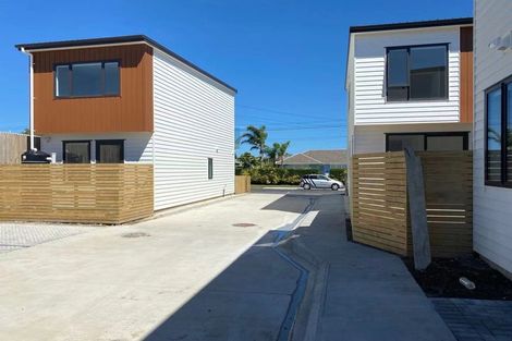 Photo of property in 9/1 Sylvan Crescent, Te Atatu South, Auckland, 0610