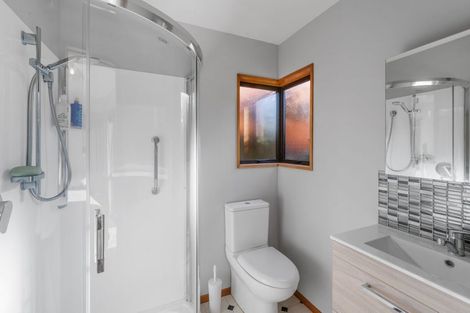 Photo of property in 2/6 Cricklewood Place, Avonhead, Christchurch, 8042