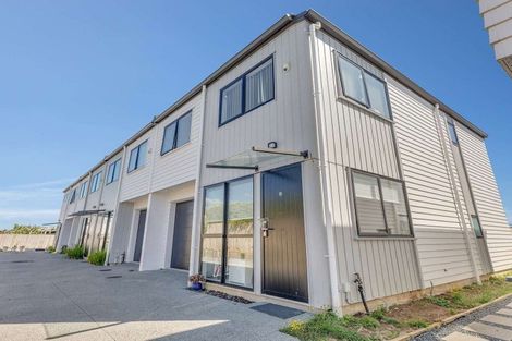 Photo of property in 9/60 Kelman Road, Kelston, Auckland, 0602