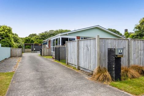Photo of property in 44 Oberon Street, Stratford, 4332
