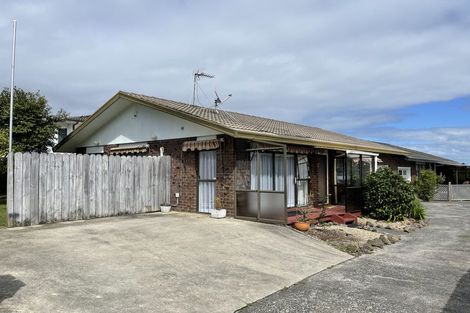 Photo of property in 1/123 Prince Regent Drive, Half Moon Bay, Auckland, 2012