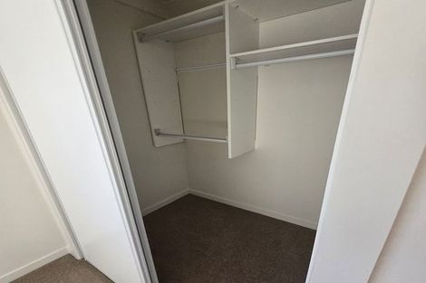 Photo of property in 8 Park Green Avenue, Rosehill, Papakura, 2113