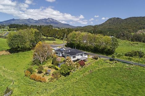 Photo of property in 401 Koru Road, Koru, New Plymouth, 4374