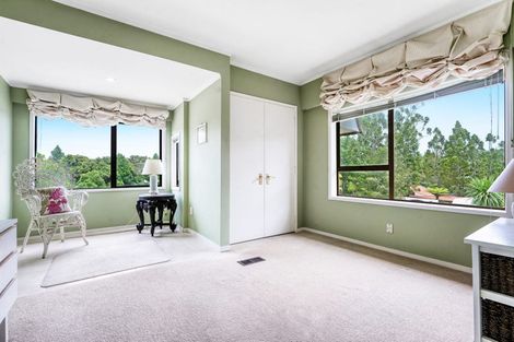 Photo of property in 9 Langstone Place, Chatswood, Auckland, 0626