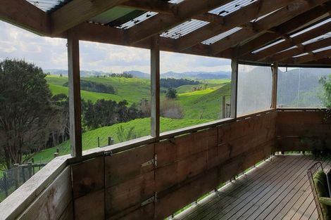 Photo of property in 736 Whakapirau Road, Whakapirau, Maungaturoto, 0583