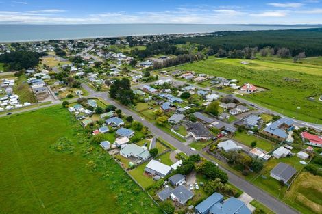 Photo of property in 11 Ramona Avenue, Waitarere Beach, Levin, 5510