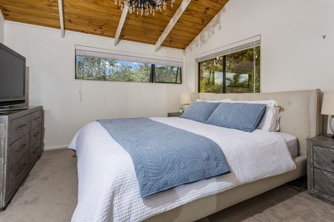 Photo of property in 22 Hebe Place, Birkenhead, Auckland, 0626